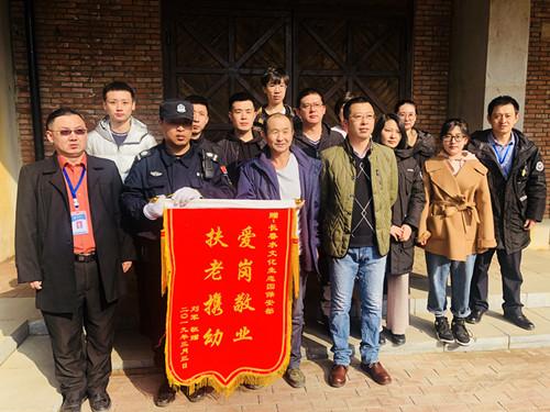 玩彩网-让你玩得精彩的网站